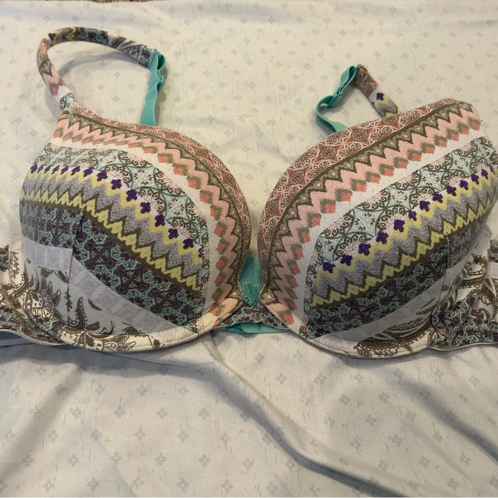 Lane Bryant Cacique bra size 40 B multicolored